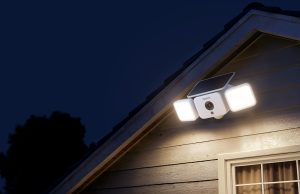 Reolink Solar Floodlight: sicurezza outdoor 2K con pannello solare e fari da 1000 lumen