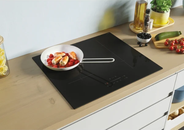 Candy CTP643 YEP piano a induzione 4 zone 60 cm consumi e potenza